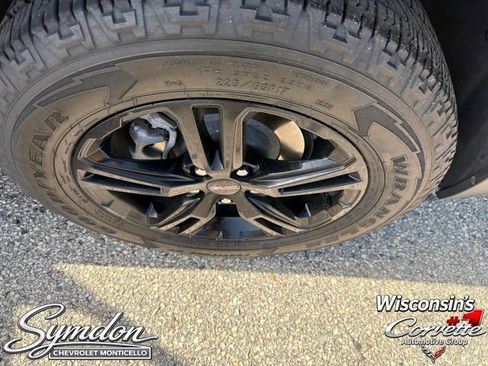Used 2023 GMC Terrain AT4 w/ Infotainment Package II AWD/4WD image 27