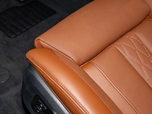 New 2026 BMW X5 xDrive50e image 16