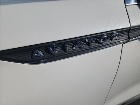New 2026 Lincoln Aviator 2WD image 10