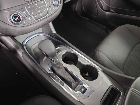 Used 2024 Chevrolet Malibu LT image 17