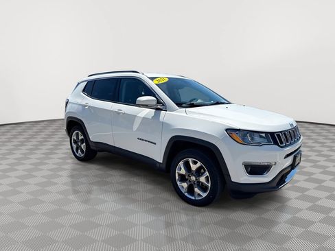 Used 2021 Jeep Compass Limited AWD/4WD image 2