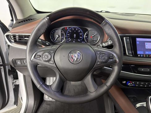 Used 2021 Buick Enclave Avenir w/ Avenir Technology Package FWD image 25