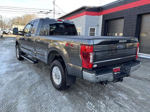 Used 2020 Ford F350 Lariat w/ Lariat Value Package image 3