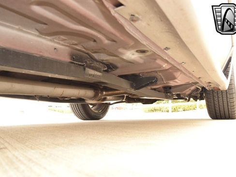 Used 1991 Ford Mustang GT image 13