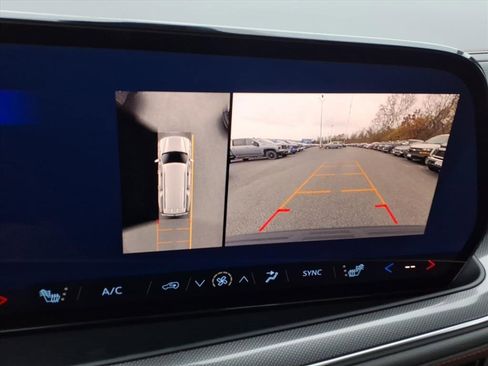 New 2026 Chevrolet Suburban RST image 25