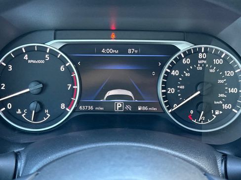 Used 2024 Nissan Sentra SV FWD image 24