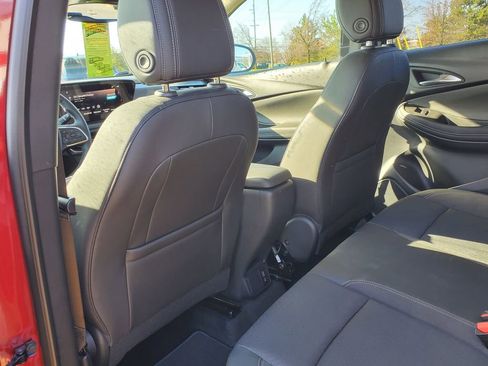 Used 2024 Buick Encore GX Preferred FWD image 19
