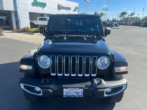 Used 2022 Jeep Gladiator Overland w/ Popular Equipment Package AWD/4WD image 6
