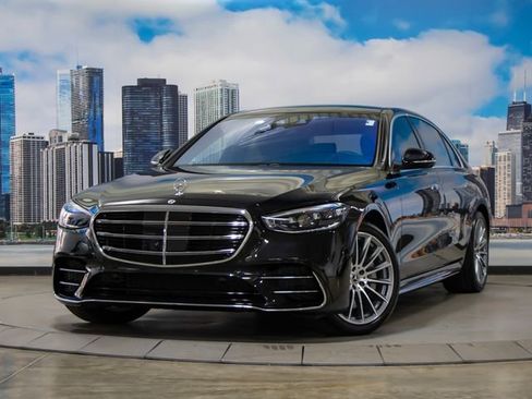 Certified 2022 Mercedes-Benz S 500 4MATIC image 2