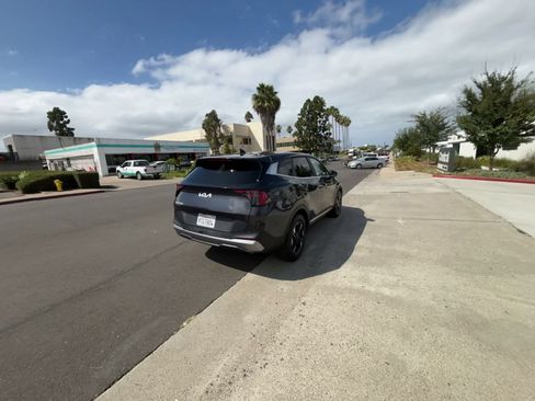 Used 2026 Kia Sportage LX FWD image 14
