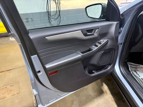 Used 2022 Ford Escape SE w/ Convenience Package image 20