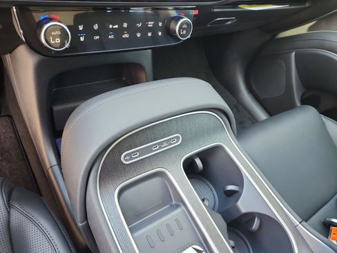 New 2026 Hyundai Palisade Limited AWD/4WD image 30