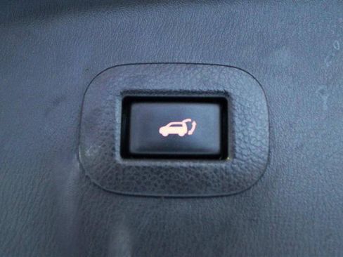 Used 2018 Nissan Armada Platinum w/ Interior Lighting Package AWD/4WD image 36