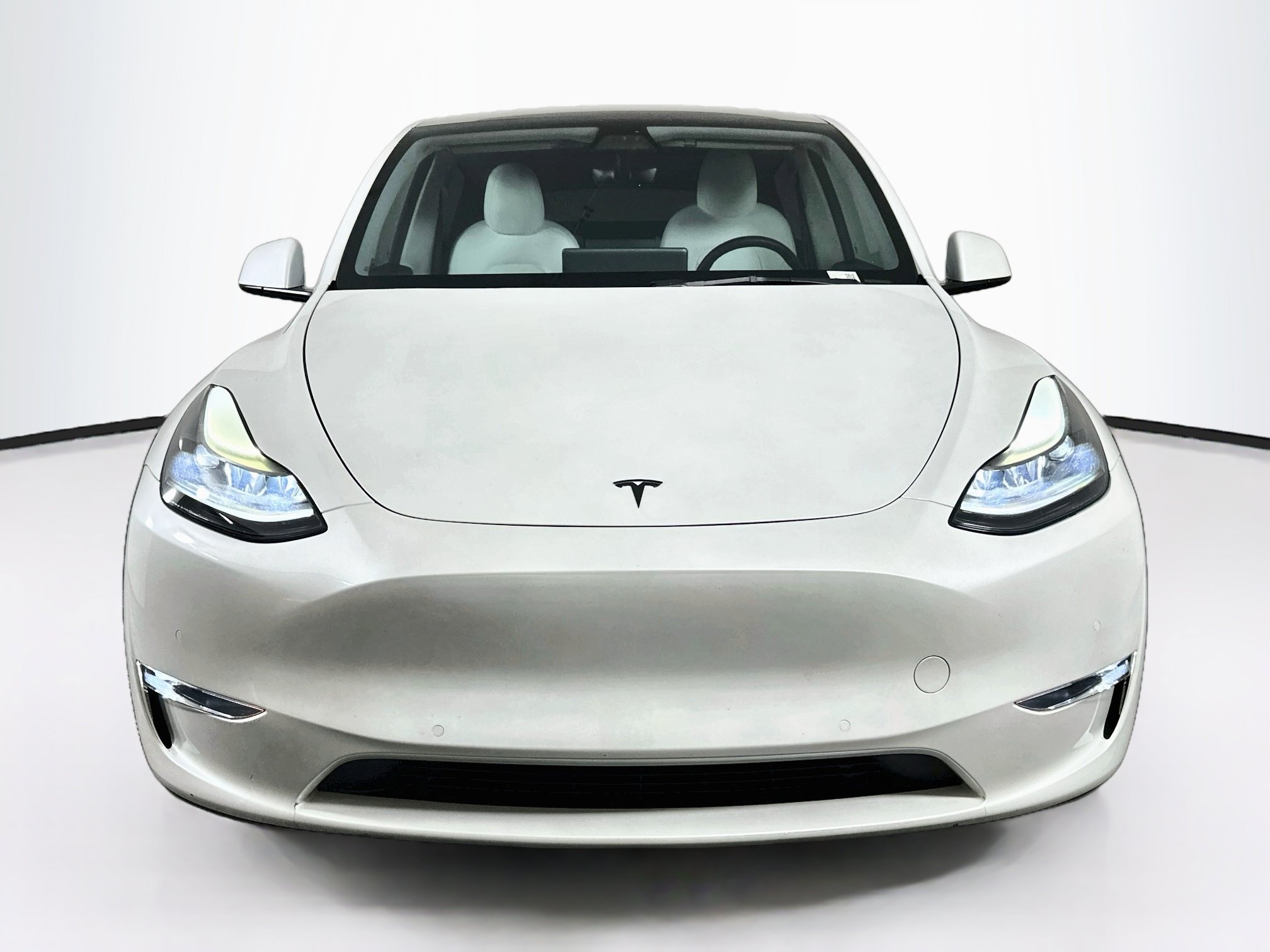 Used 2022 Tesla Model Y Performance AWD/4WD image 2