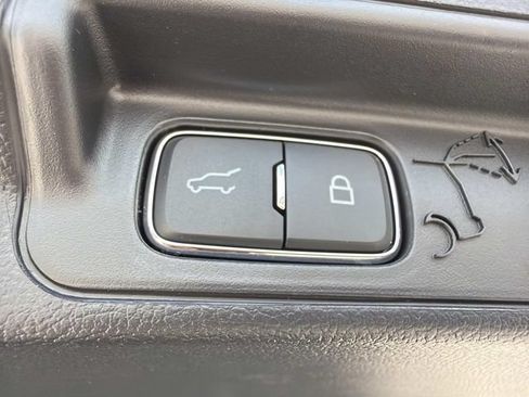 Used 2025 Ford Explorer ST-Line AWD/4WD image 16