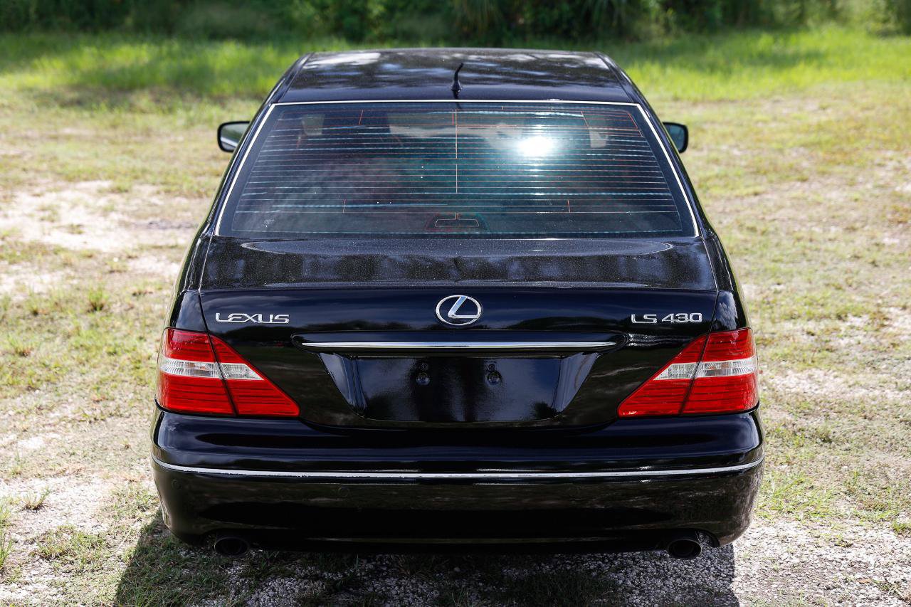 Used 2005 Lexus LS 430 w/ Premium Pkg RWD image 9