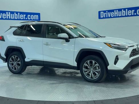 Used 2022 Toyota RAV4 Limited image 9