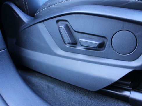 Used 2020 Audi Q8 Premium w/ Black Optic Package image 28