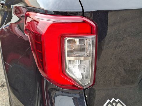 Used 2023 Ford Explorer Timberline AWD/4WD image 9