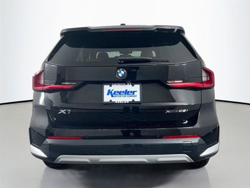 Used 2023 BMW X1 xDrive28i w/ Premium Package AWD/4WD image 5