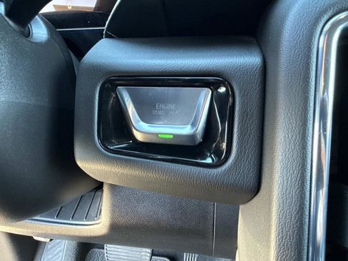 Used 2025 GMC Yukon Denali image 36