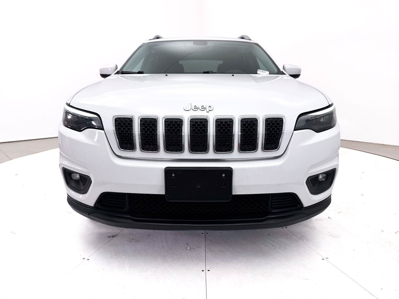 Used 2019 Jeep Cherokee Latitude w/ Popular Appearance Group FWD image 11