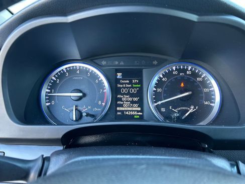 Used 2019 Toyota Highlander XLE image 17