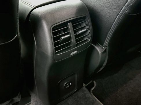 Used 2022 Ford Escape Titanium w/ Titanium Premium Package FWD image 26