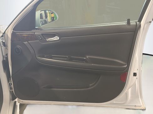 Used 2012 Chevrolet Impala LS FWD image 28
