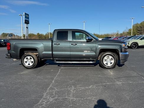 Used 2019 Chevrolet Silverado 1500 LT image 2