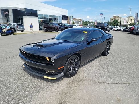 Used 2022 Dodge Challenger R/T w/ Plus Package RWD image 3
