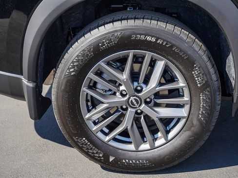 New 2026 Nissan Rogue S image 9