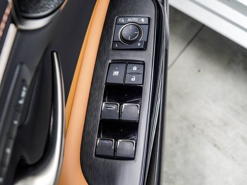 Used 2022 Lexus ES 350 Ultra Luxury w/ Accessory Package 2 FWD image 39