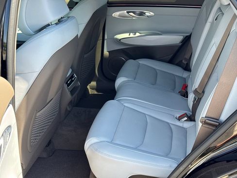 New 2026 Genesis GV70 2.5T Advanced AWD/4WD image 21