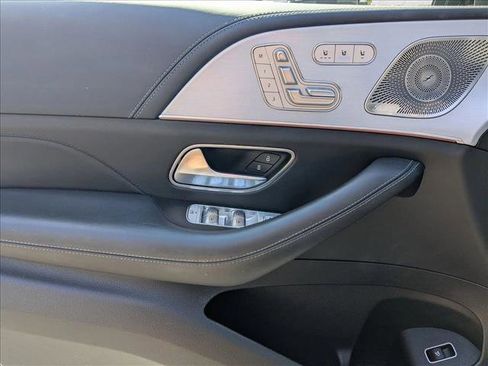 Used 2024 Mercedes-Benz GLS 63 AMG 4MATIC image 9