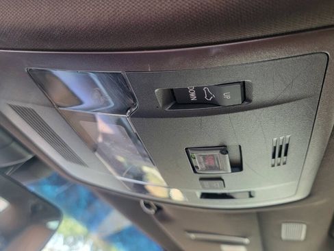 Used 2019 Lexus ES 300h FWD image 37