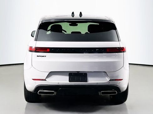 Used 2025 Land Rover Range Rover Sport Dynamic SE AWD/4WD image 6