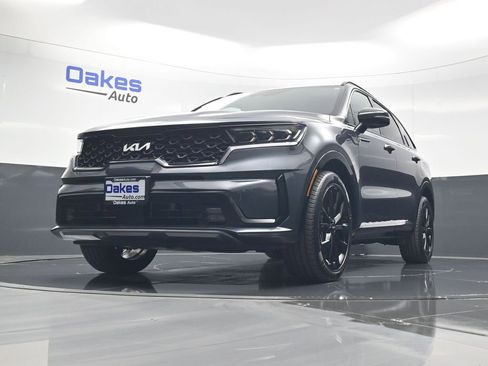 Certified 2023 Kia Sorento SX FWD image 44