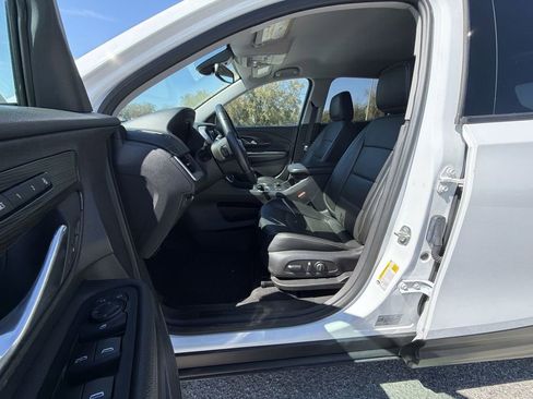 Certified 2023 GMC Terrain SLT FWD image 24