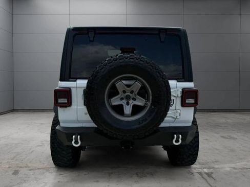 Used 2018 Jeep Wrangler Unlimited Sport S AWD/4WD image 2