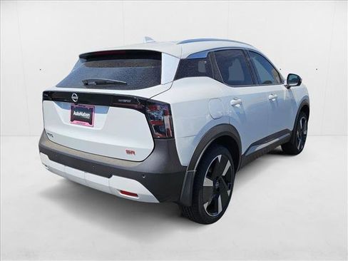 New 2025 Nissan Kicks SR w/ Interior Electronics Package image 2