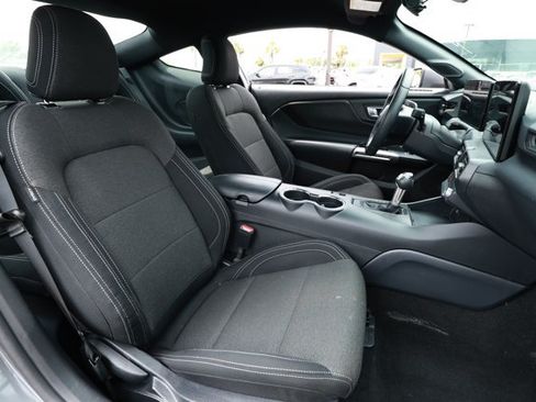 Used 2024 Ford Mustang Coupe RWD image 25