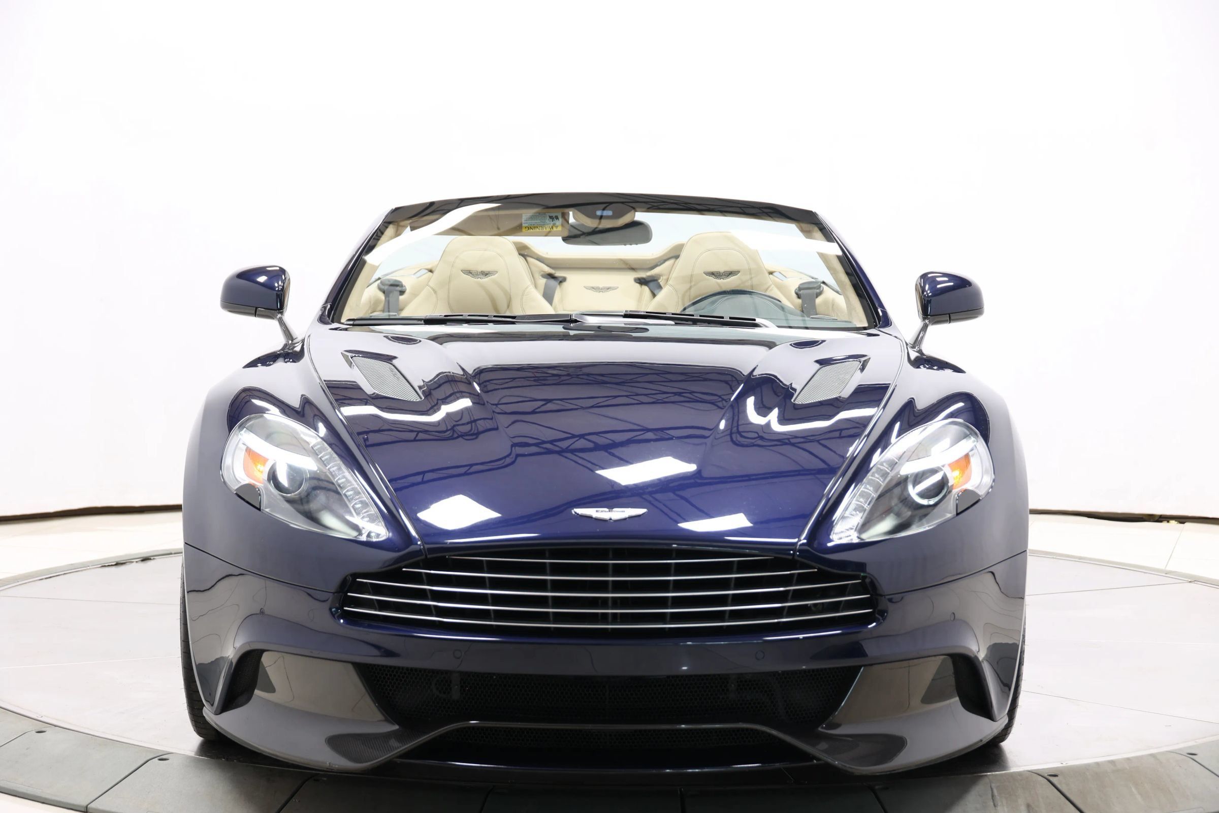Used 2016 Aston Martin Vanquish Volante RWD image 84