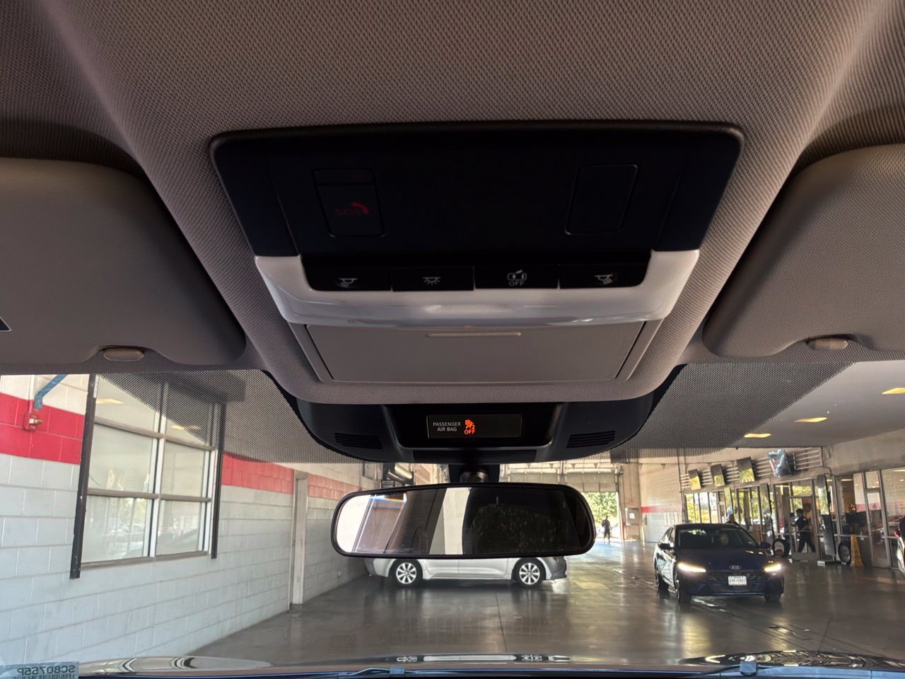 Used 2025 Nissan Rogue SV FWD image 16