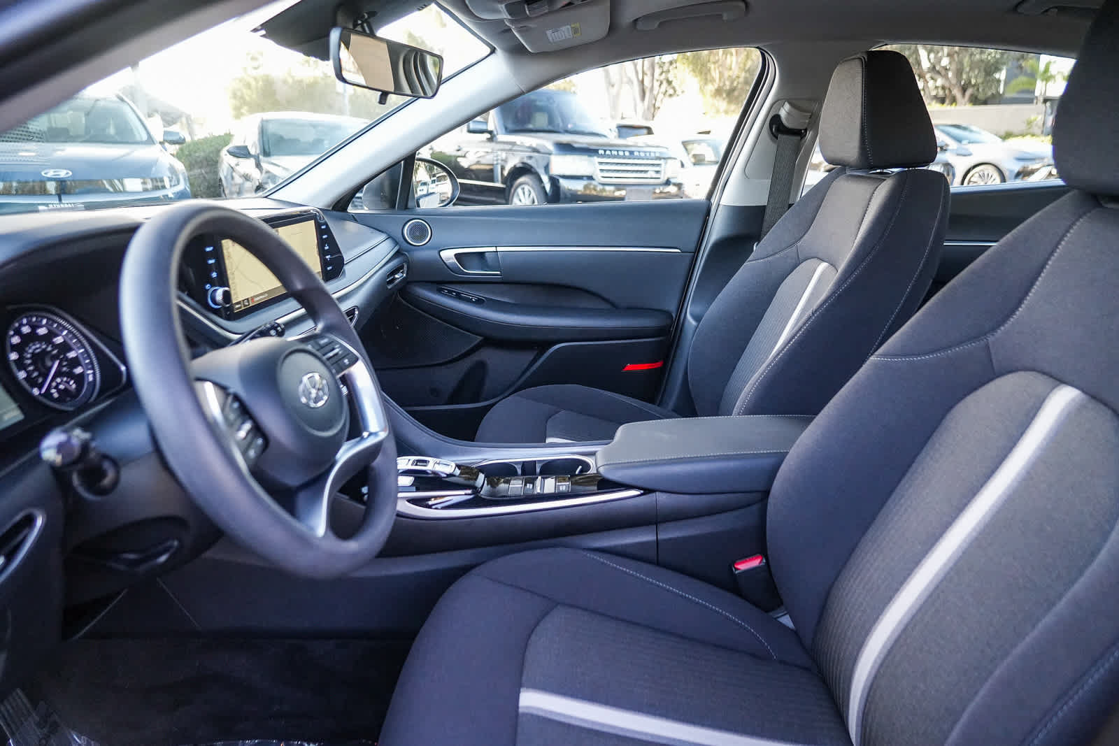 Used 2023 Hyundai Sonata SEL w/ Preferred Accessory Package FWD image 12