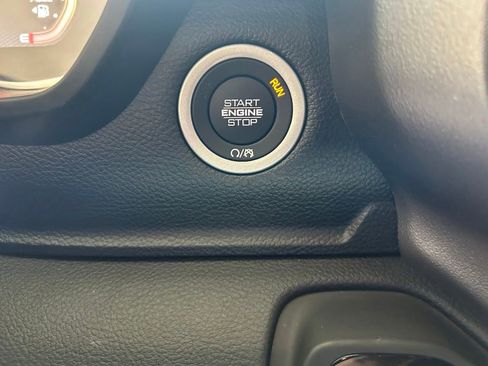 Used 2025 RAM 1500 Big Horn AWD/4WD image 48