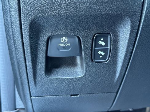 Used 2021 RAM 1500 Laramie image 14