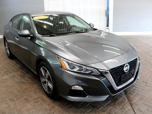 Used 2022 Nissan Altima 2.5 image 2