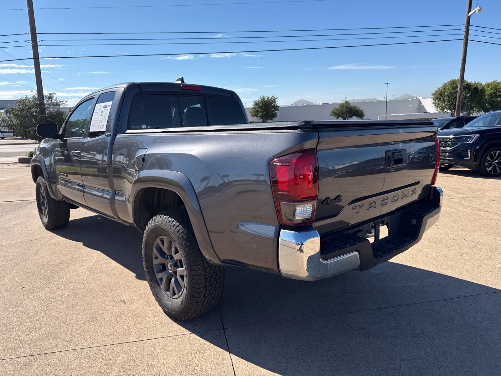 Used 2023 Toyota Tacoma SR5 w/ SR5 Appearance Package AWD/4WD image 5