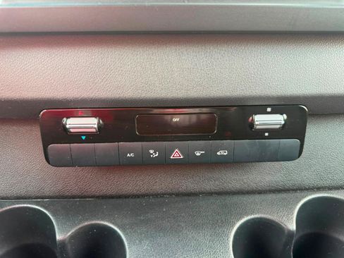 Used 2020 Mercedes-Benz Sprinter 2500 w/ Driver Convenience Package image 20